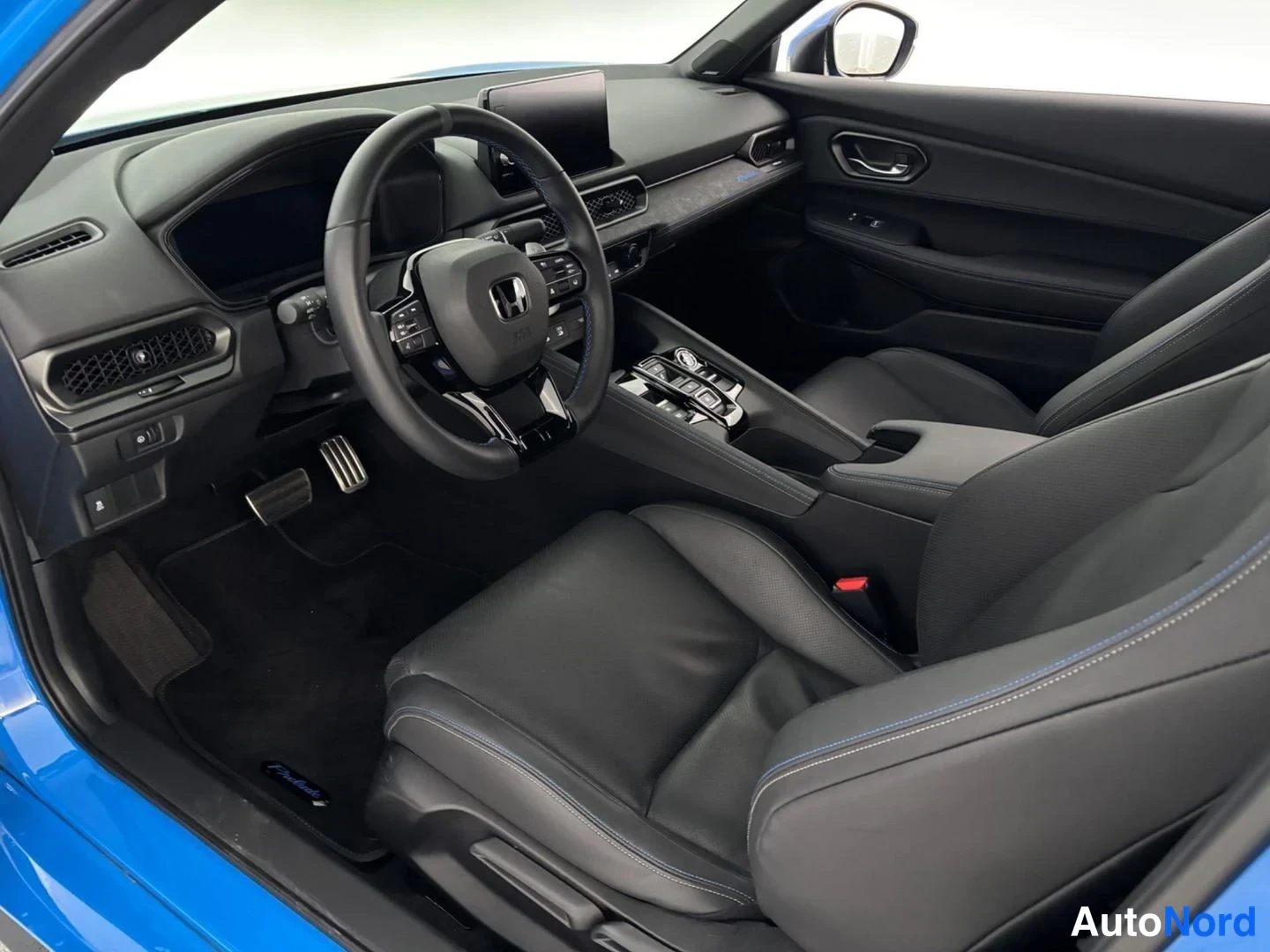 Blue Honda Prelude 2026, cockpit, photo 17