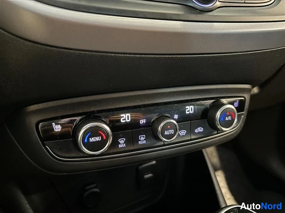 Grey Opel Crossland X 2020, detail, photo 19