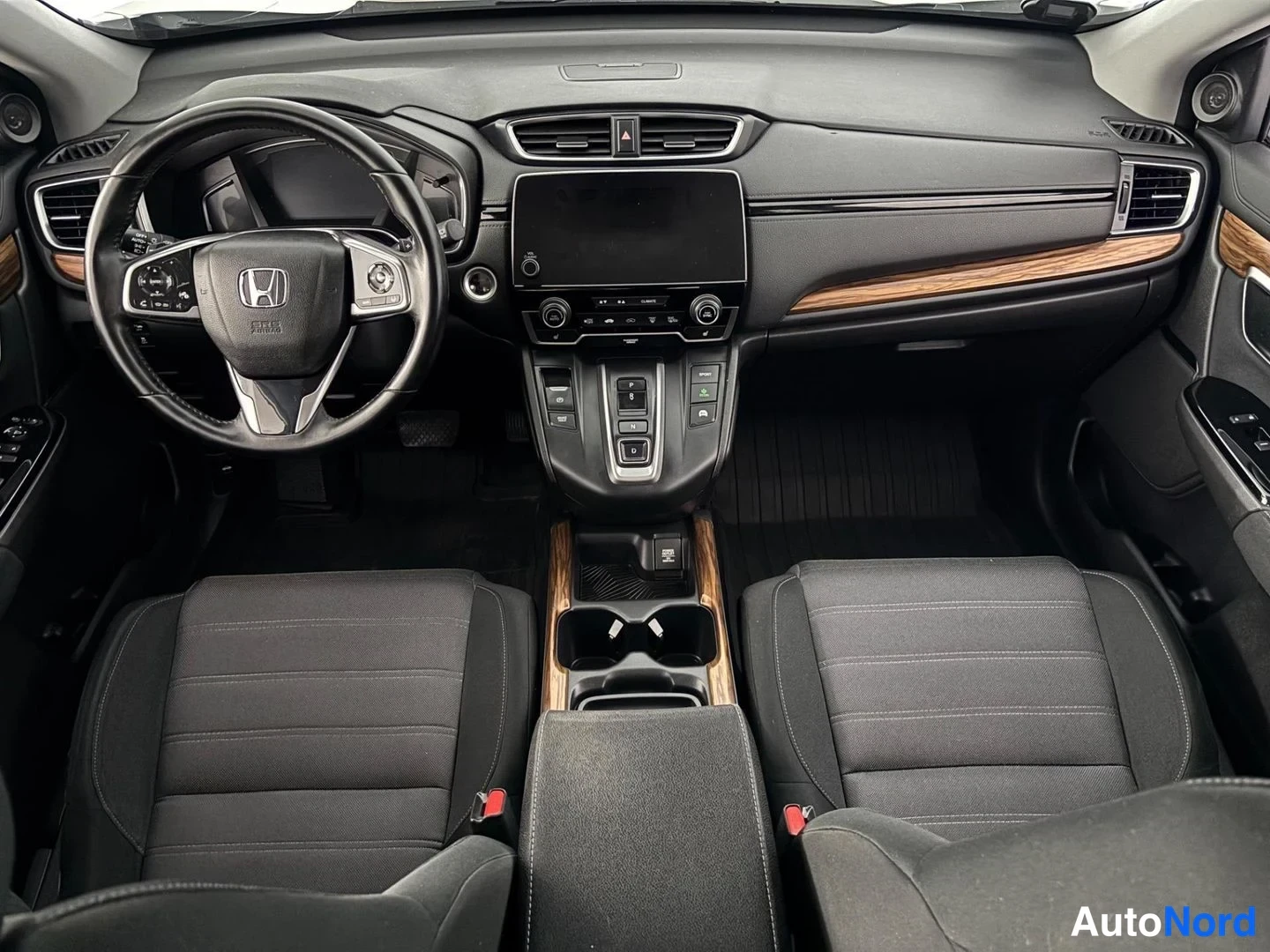 Valkoinen Honda CR-V 2019, ohjaamo, kuva 11