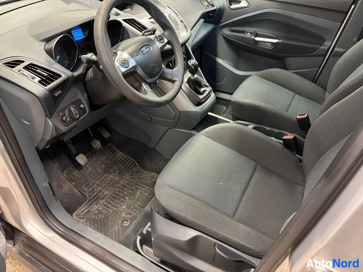 Silver Ford C-Max 2012, cockpit, photo 5
