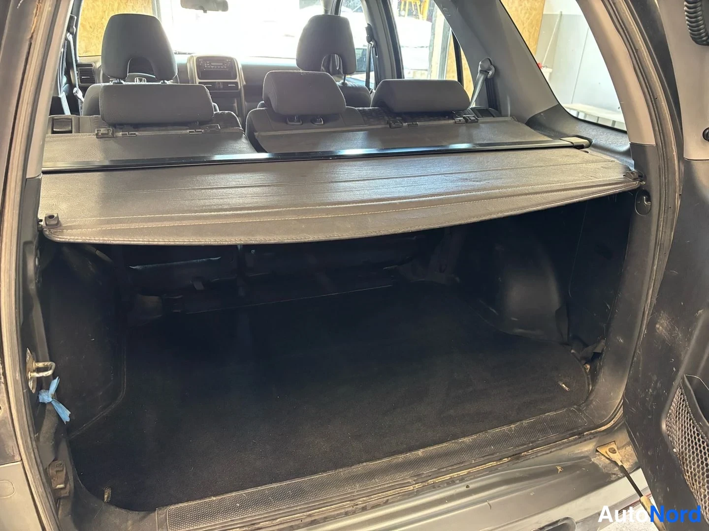 Grey Honda CR-V 2006, boot, photo 9