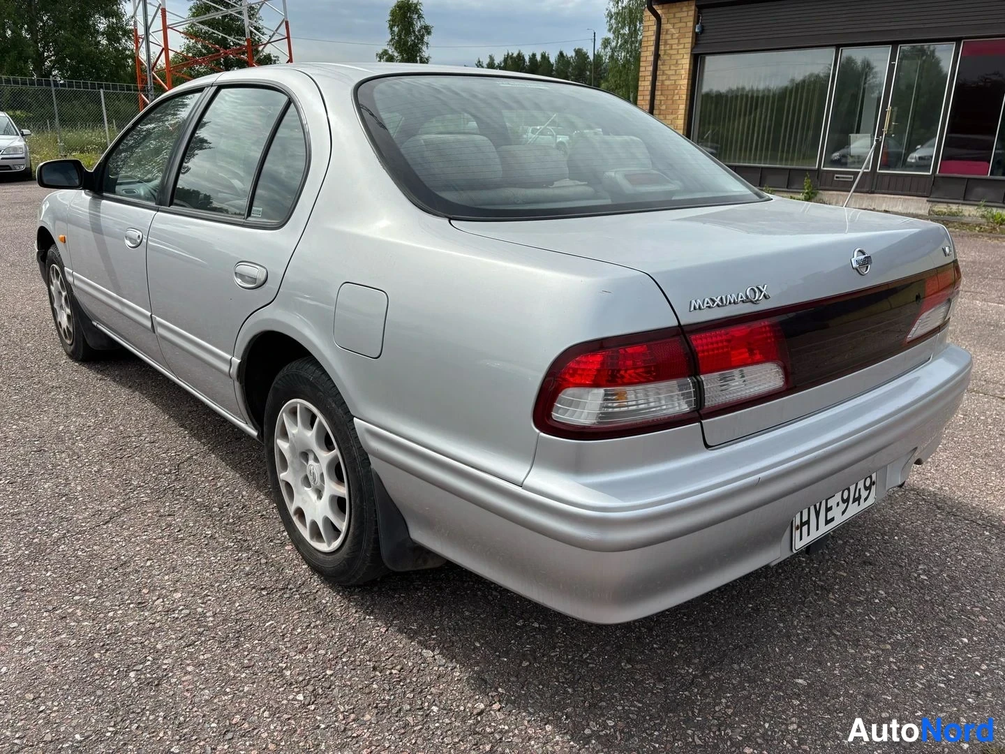 Hopea Nissan Maxima QX 1999, takaviisto, kuva 4