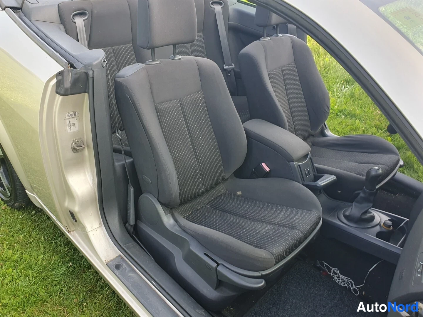 Beige Renault Megane 2004, etuistuimet, kuva 18