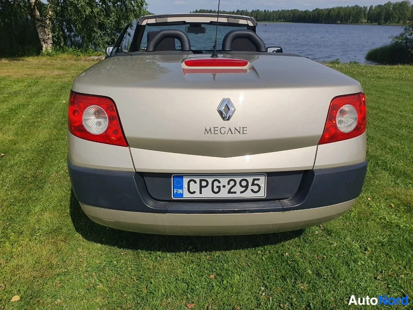 Beige Renault Megane 2004, takaa, kuva 14