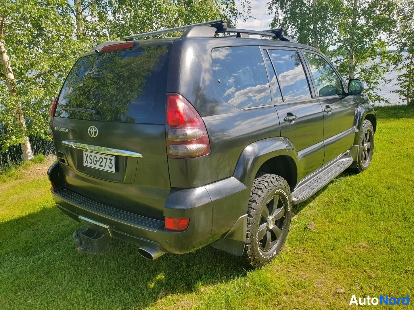 Musta Toyota Land Cruiser 2005, takaviisto, kuva 7