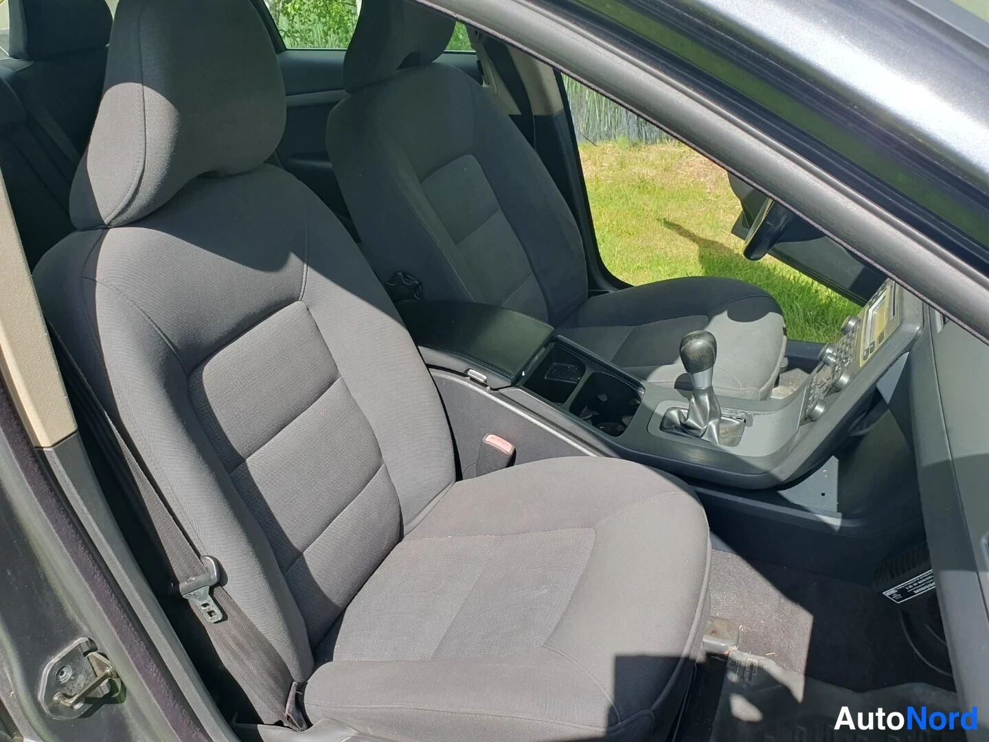 Harmaa Volvo S80 2007, etuistuimet, kuva 12