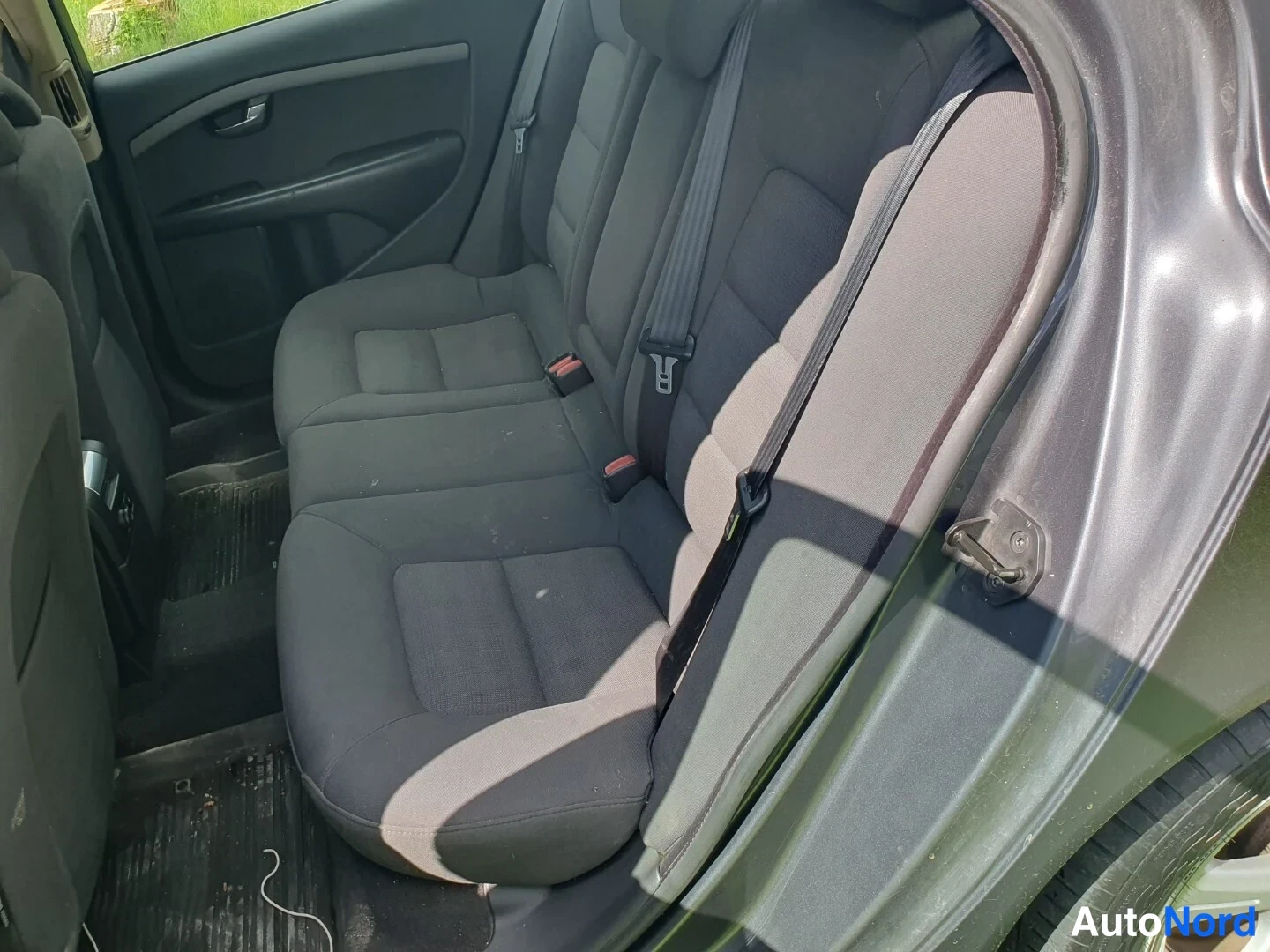 Harmaa Volvo S80 2007, takaistuimet, kuva 13
