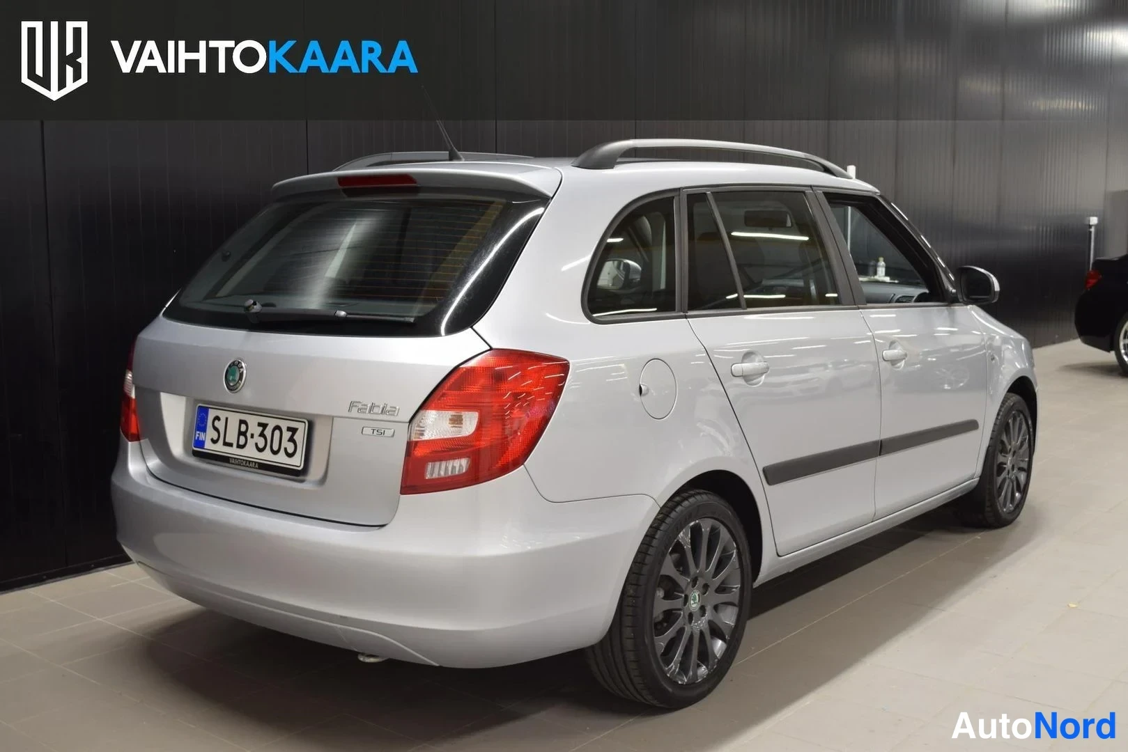 Hopea Skoda Fabia 2012, takaviisto, kuva 6