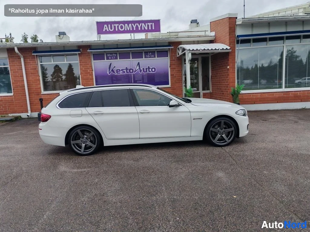 Valkoinen BMW 520d xDrive 2014, sivulta, kuva 5