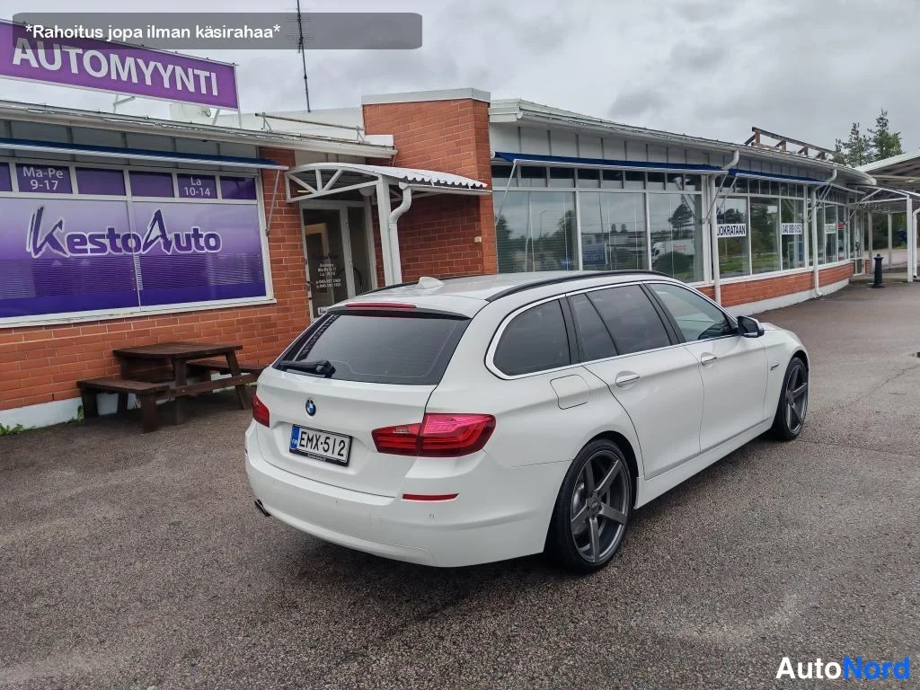 Valkoinen BMW 520d xDrive 2014, takaviisto, kuva 9