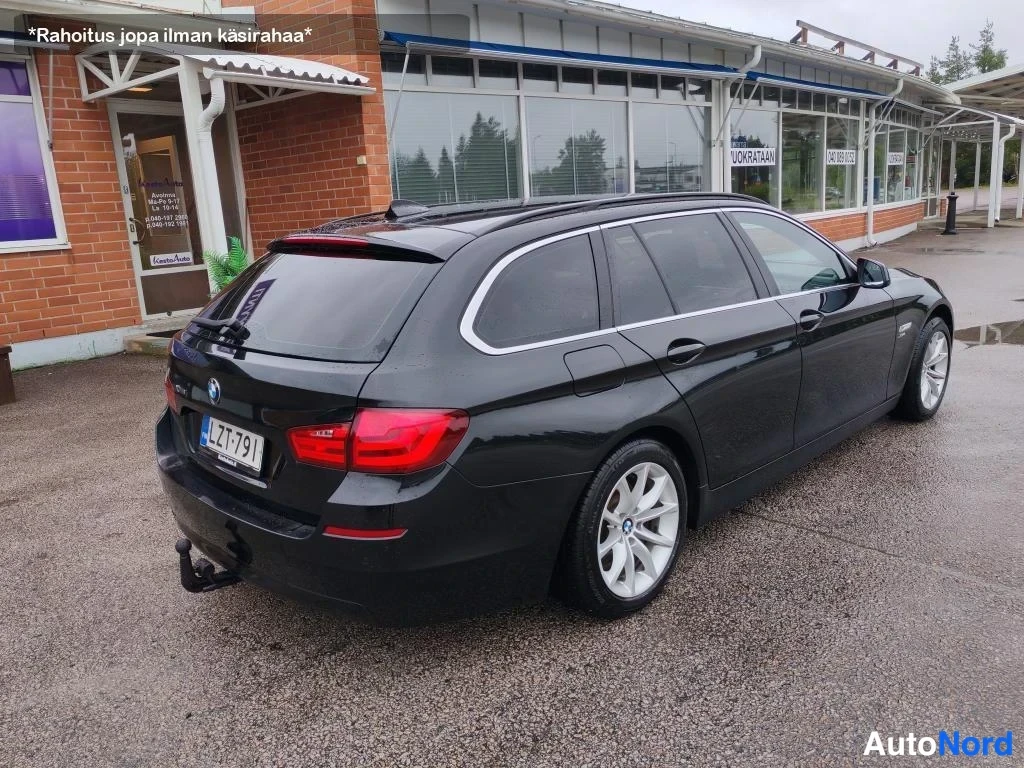 Musta BMW 525d xDrive 2012, takaviisto, kuva 10