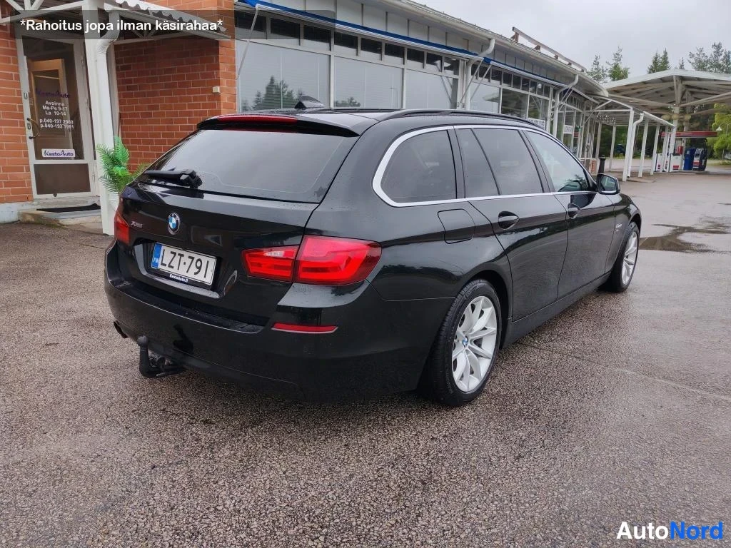 Musta BMW 525d xDrive 2012, takaviisto, kuva 9