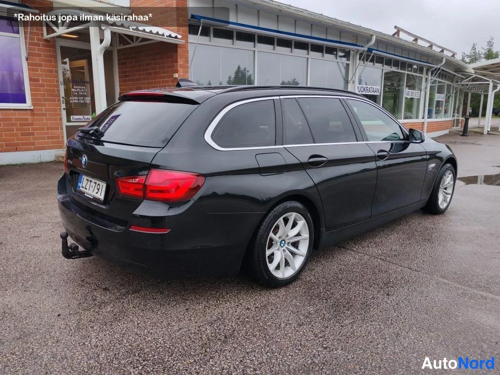Musta BMW 525d xDrive 2012, takaviisto, kuva 11