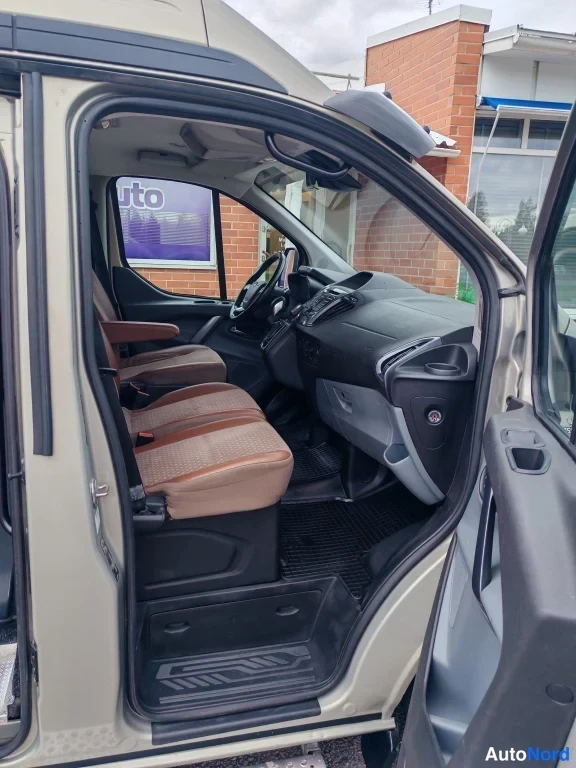 Harmaa Ford Transit Custom 2018, ohjaamo, kuva 13