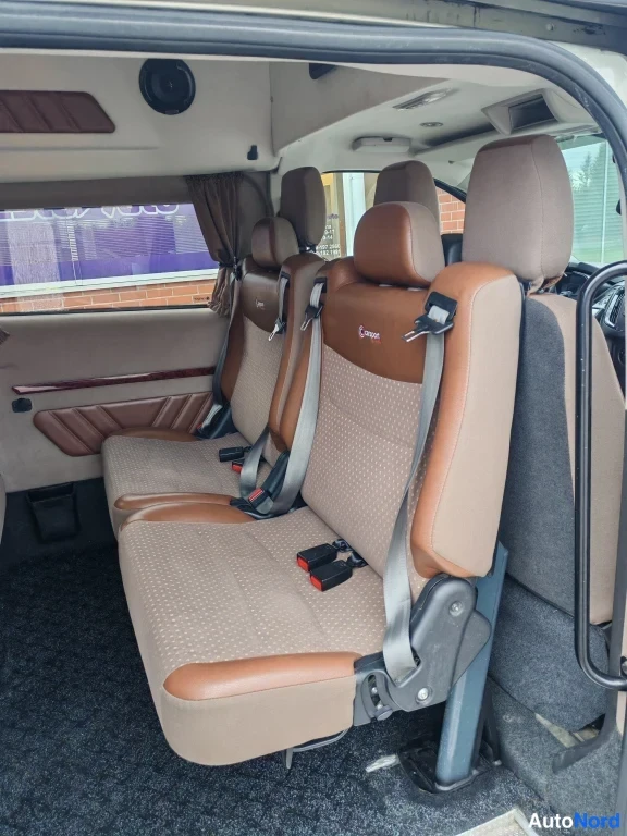 Harmaa Ford Transit Custom 2018, takaistuimet, kuva 21