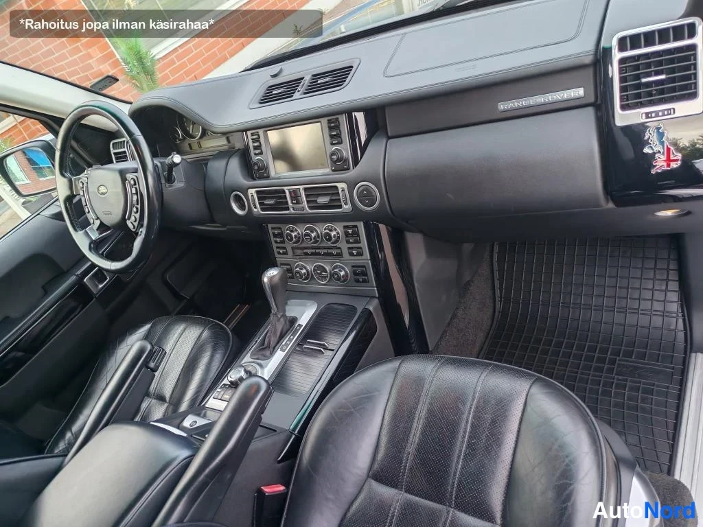 Musta Land Rover Range Rover 2009, ohjaamo, kuva 14