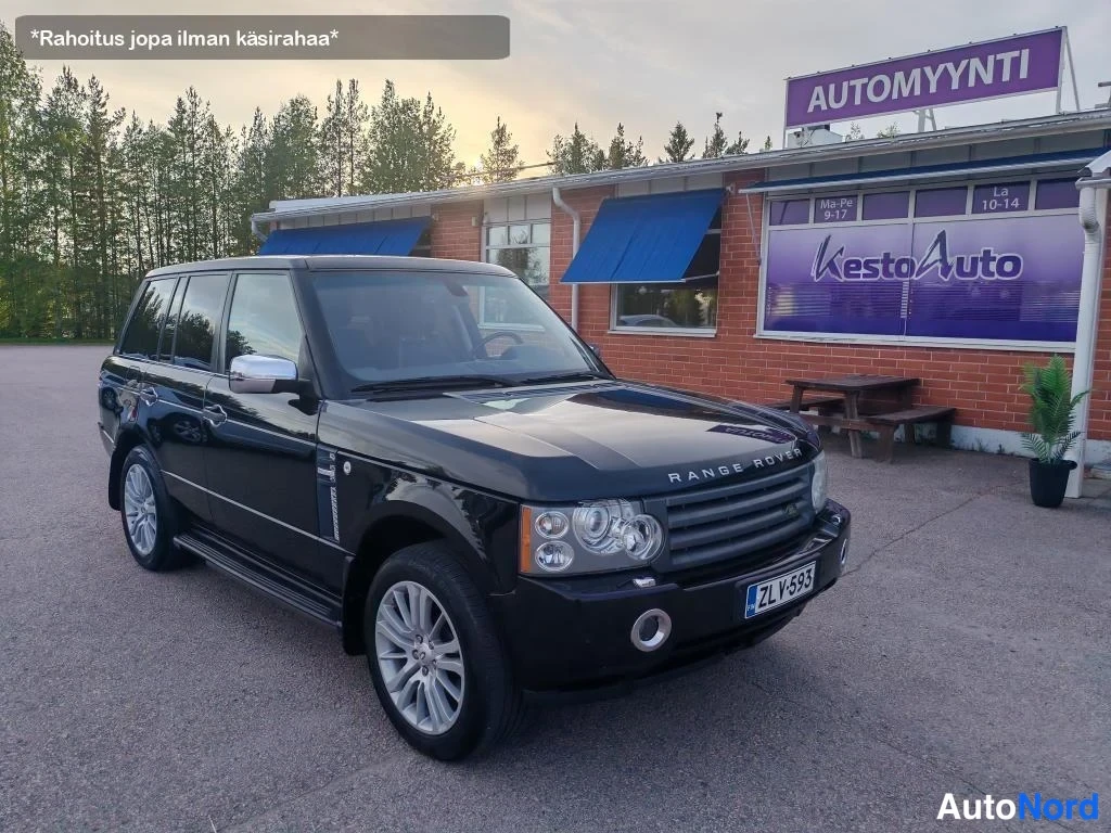 Musta Land Rover Range Rover 2009, etuviisto, keula oikealle, kuva 5