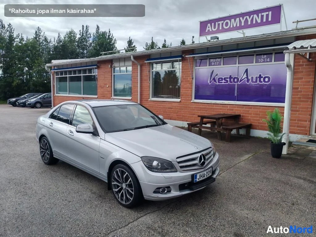 Harmaa Mercedes-Benz C 200 2007, etuviisto, keula oikealle, kuva 4