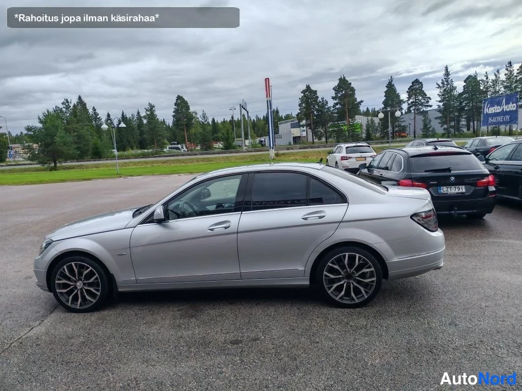Harmaa Mercedes-Benz C 200 2007, etuviisto, keula vasemmalle, kuva 2