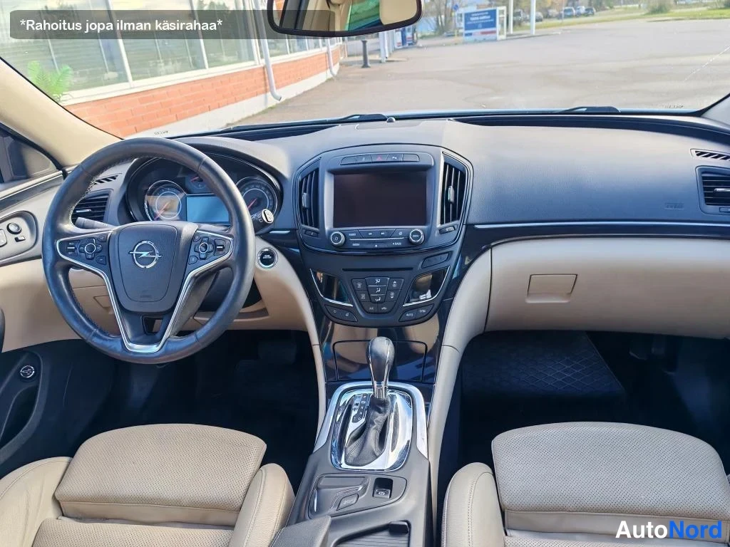 Valkoinen Opel Insignia 2015, ohjaamo, kuva 10