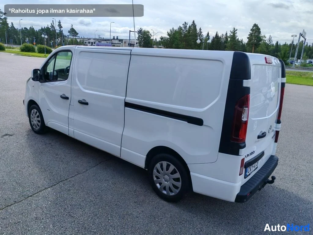 Valkoinen Opel Vivaro 2017, takaviisto, kuva 14