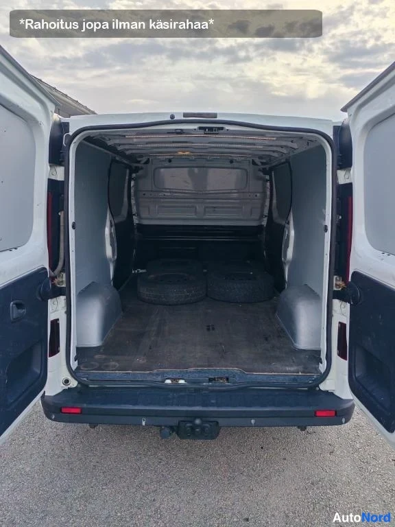 Valkoinen Opel Vivaro 2017, tavaratila, kuva 21