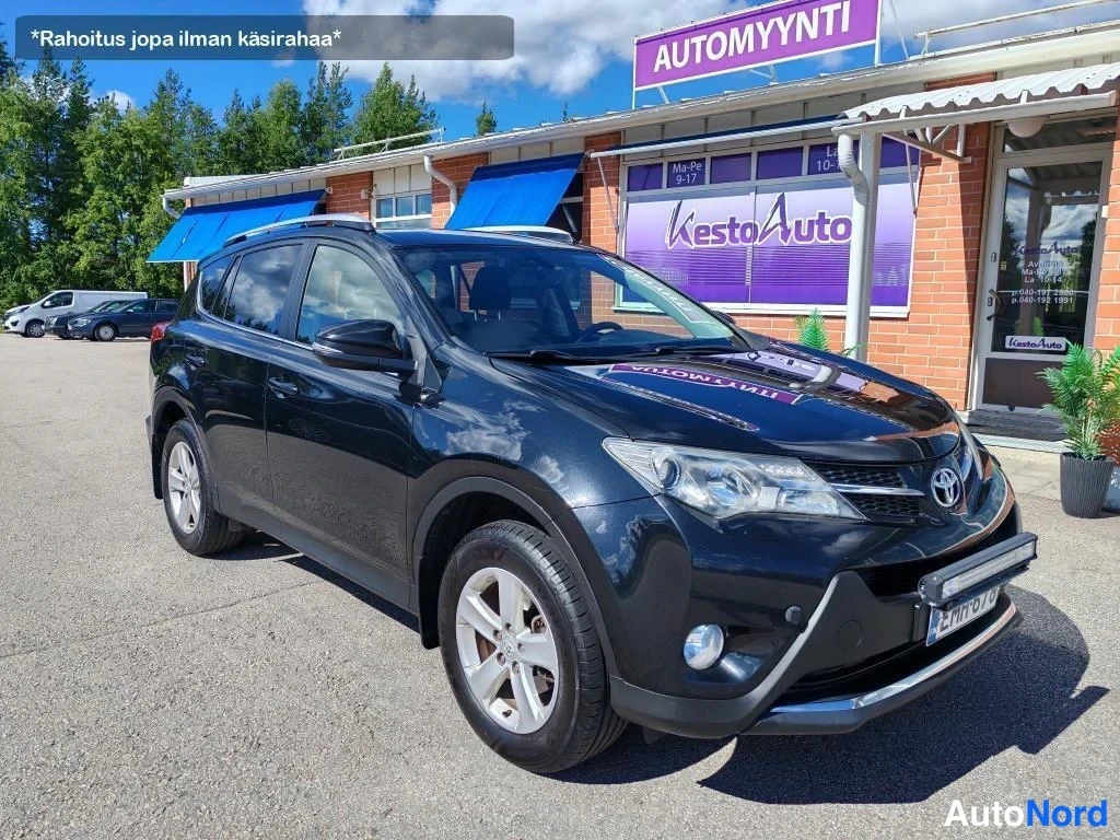 Musta Toyota RAV4 2013, etuviisto, keula oikealle, kuva 6