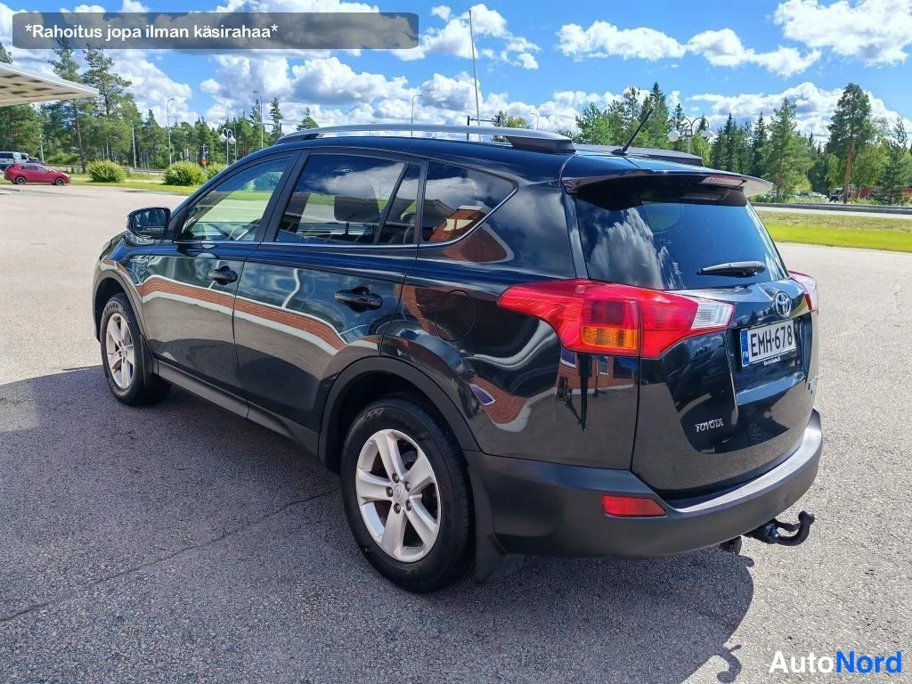 Musta Toyota RAV4 2013, takaviisto, kuva 14