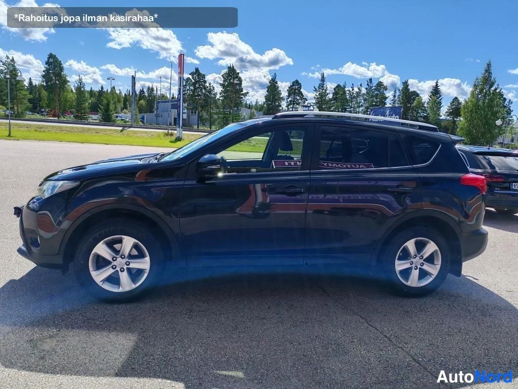 Musta Toyota RAV4 2013, takaviisto, kuva 11