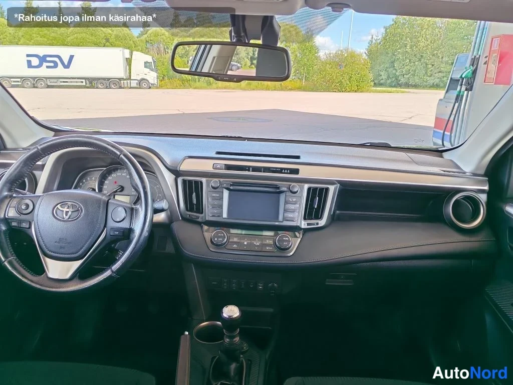 Musta Toyota RAV4 2013, ohjaamo, kuva 19