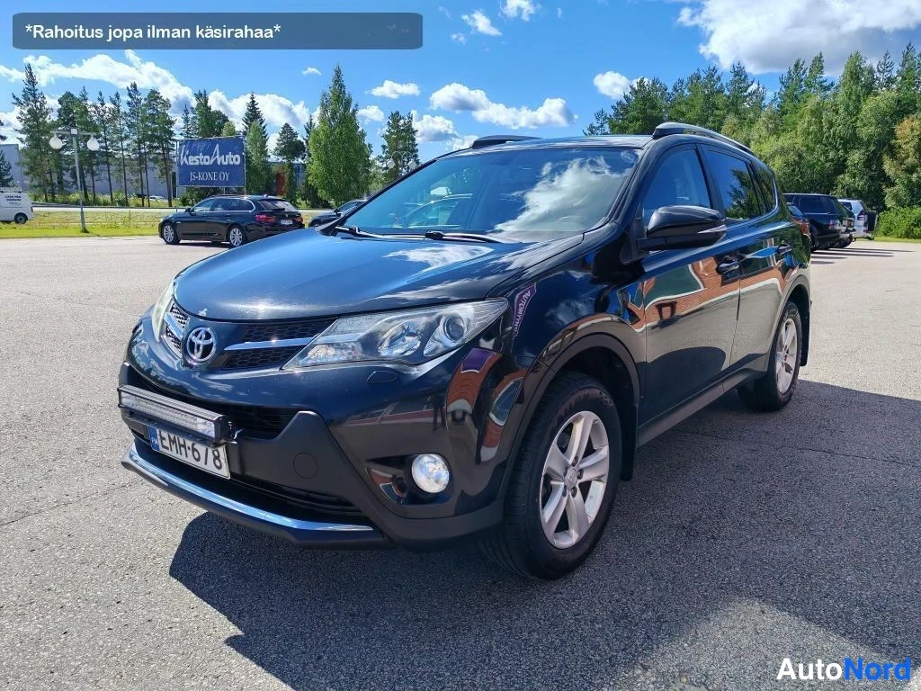 Musta Toyota RAV4 2013, etuviisto, keula vasemmalle, kuva 2
