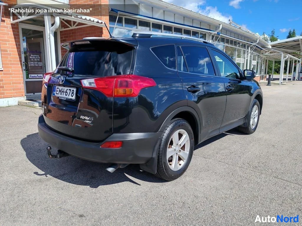 Musta Toyota RAV4 2013, takaviisto, kuva 13