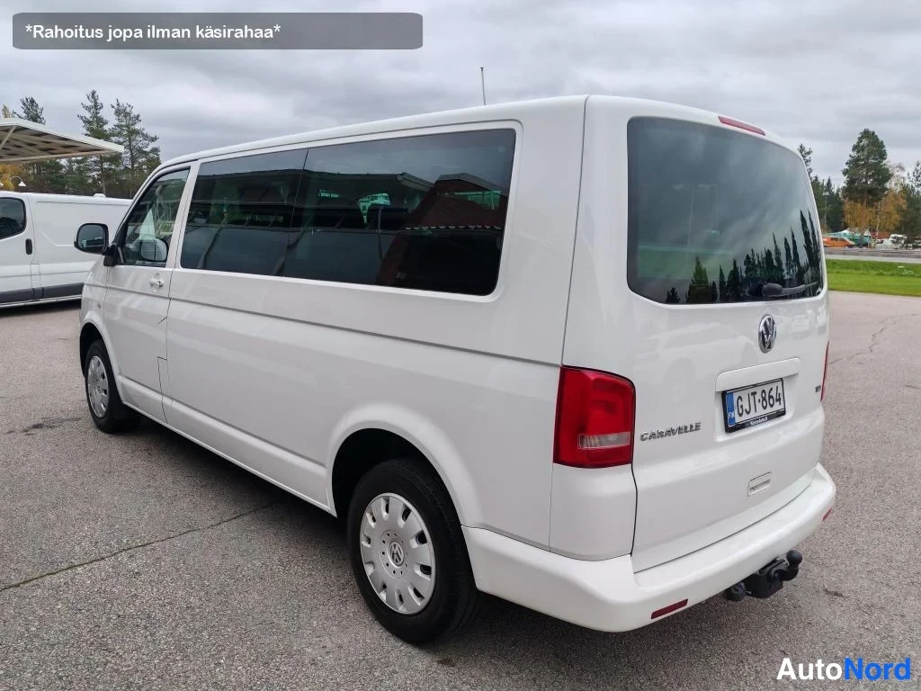 Valkoinen Volkswagen Caravelle 2011, takaviisto, kuva 10