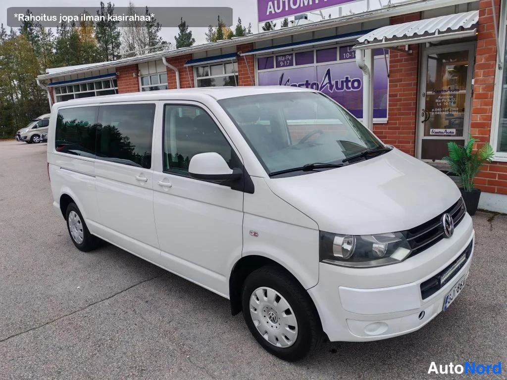 Valkoinen Volkswagen Caravelle 2011, etuviisto, keula oikealle, kuva 6