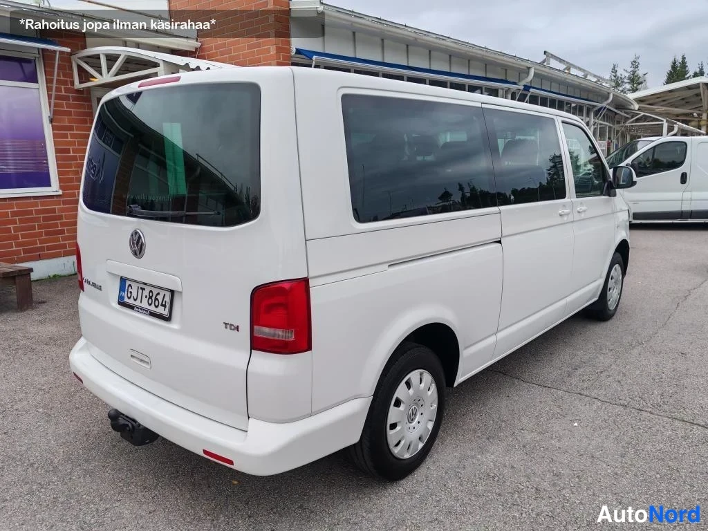 Valkoinen Volkswagen Caravelle 2011, takaviisto, kuva 11