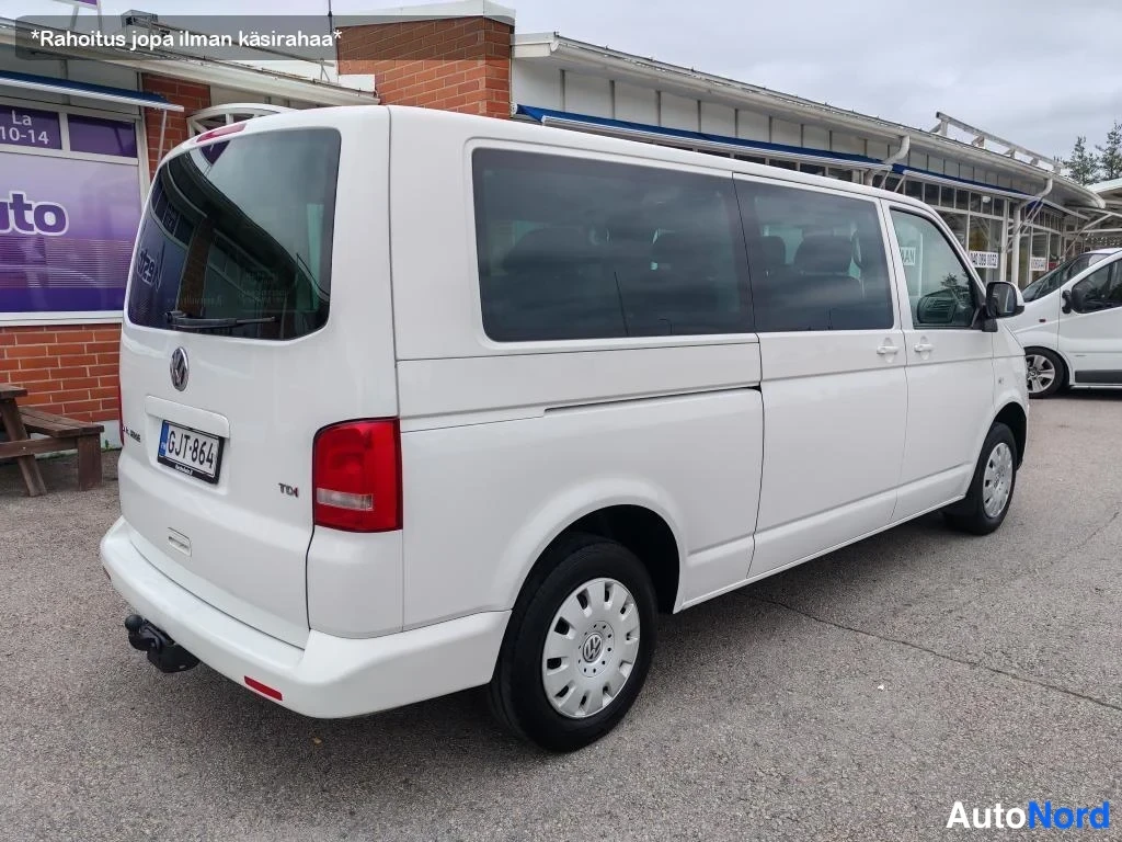 Valkoinen Volkswagen Caravelle 2011, takaviisto, kuva 12
