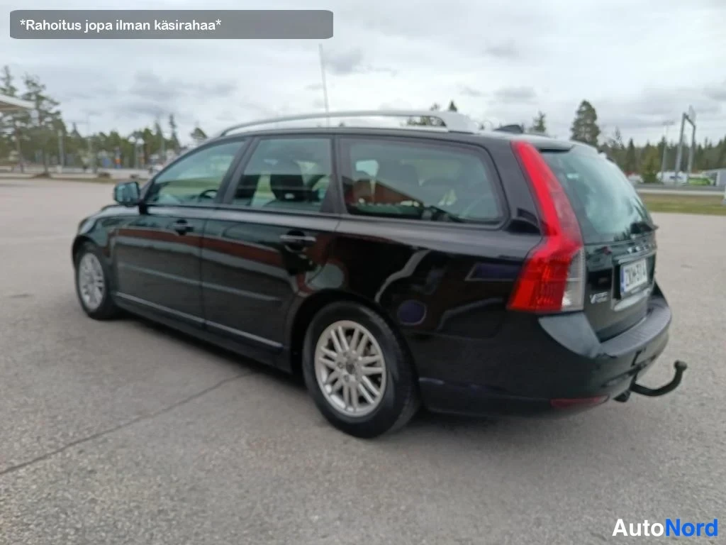 Musta Volvo V50 2009, takaviisto, kuva 12