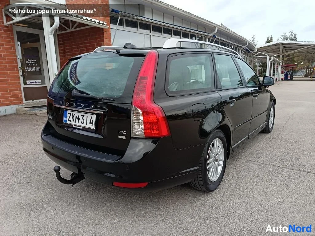 Musta Volvo V50 2009, takaviisto, kuva 10