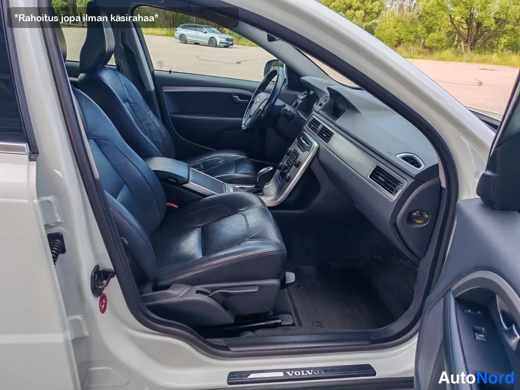 Valkoinen Volvo V70 2013, etuistuimet, kuva 20