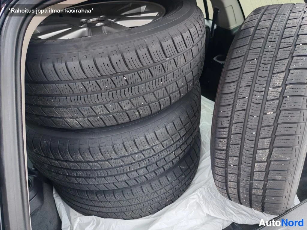 Musta Volvo XC90 2011, yksityiskohta, kuva 20