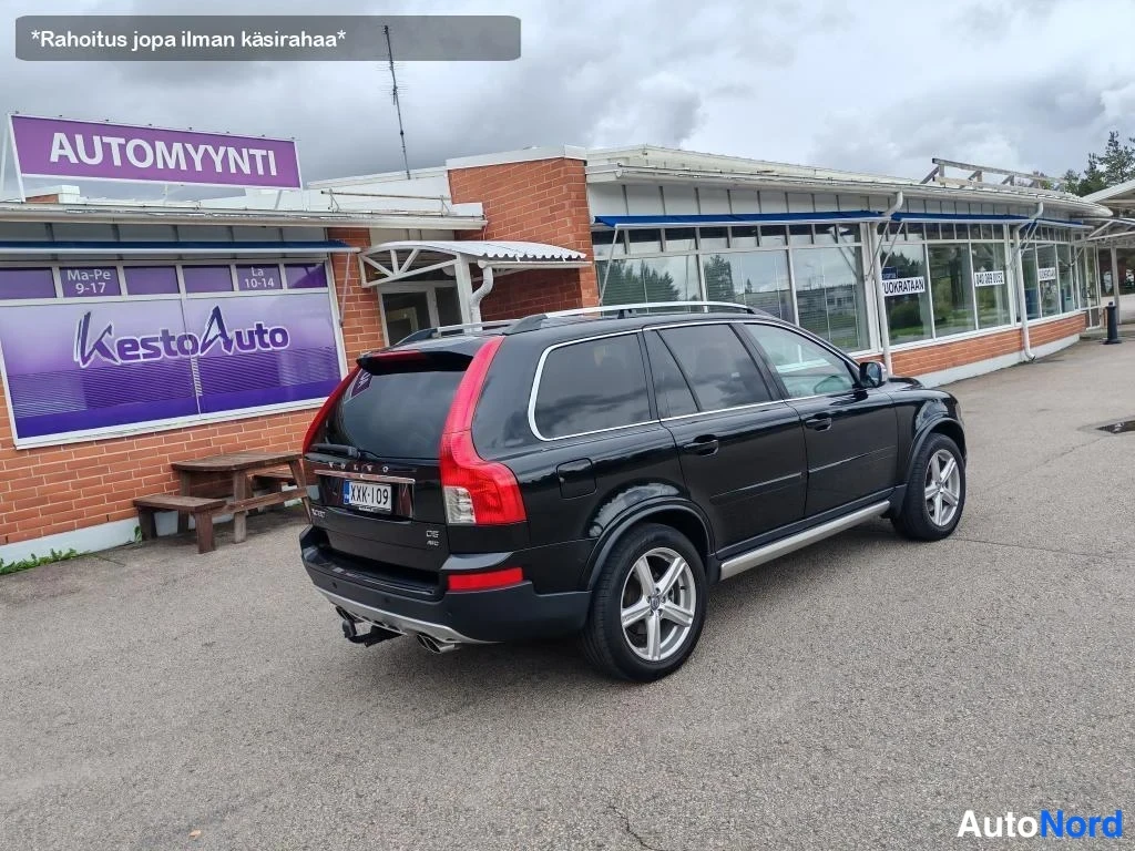 Musta Volvo XC90 2011, takaviisto, kuva 6