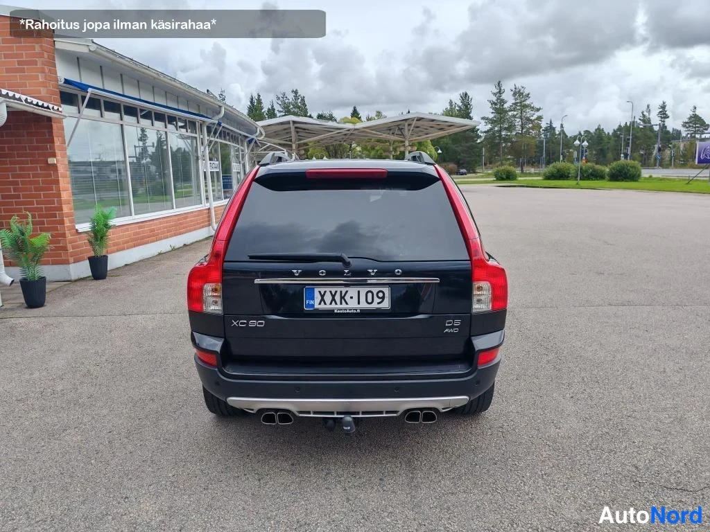 Musta Volvo XC90 2011, takaa, kuva 11