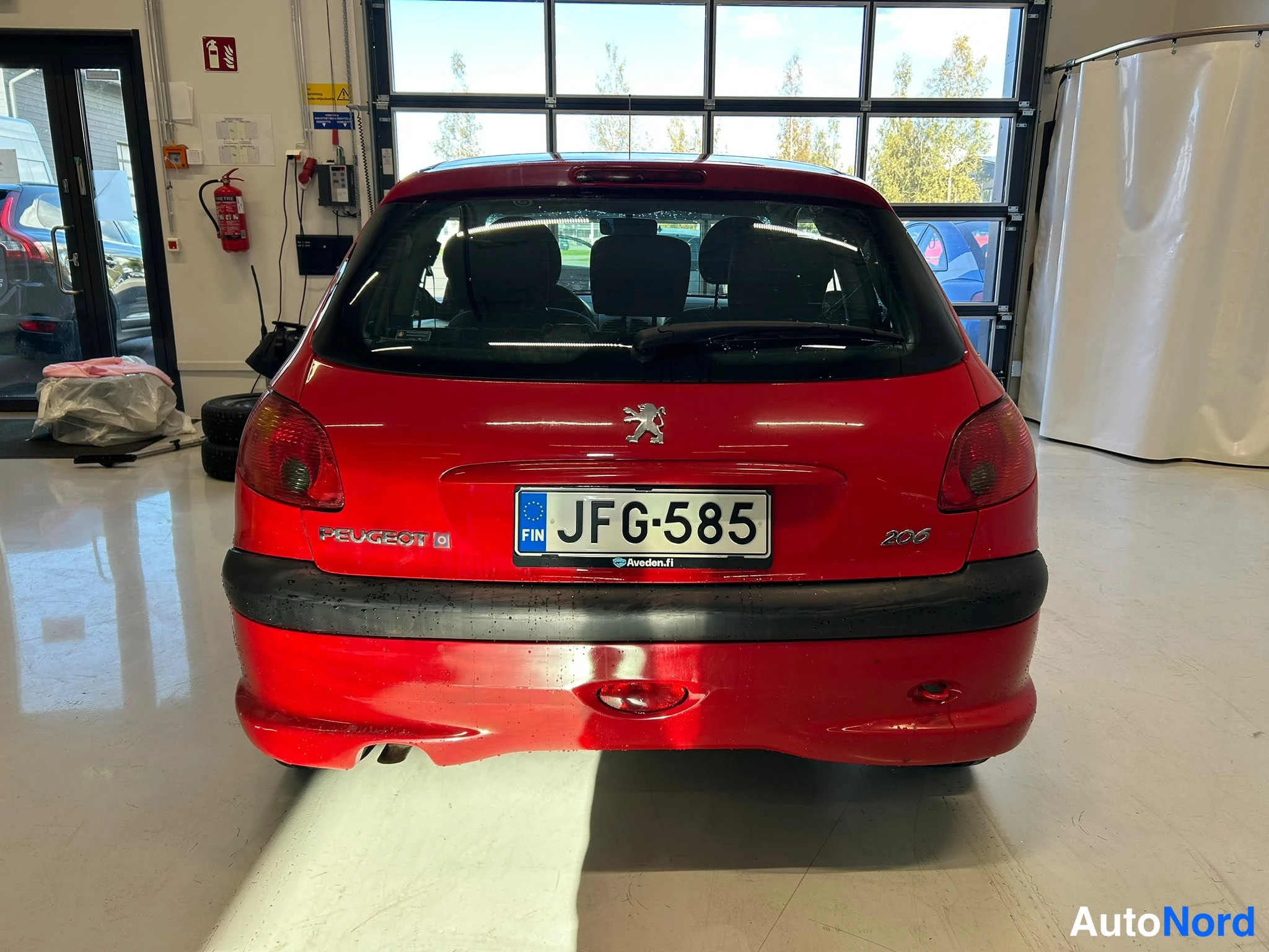 Punainen Peugeot 206 2003, takaa, kuva 6