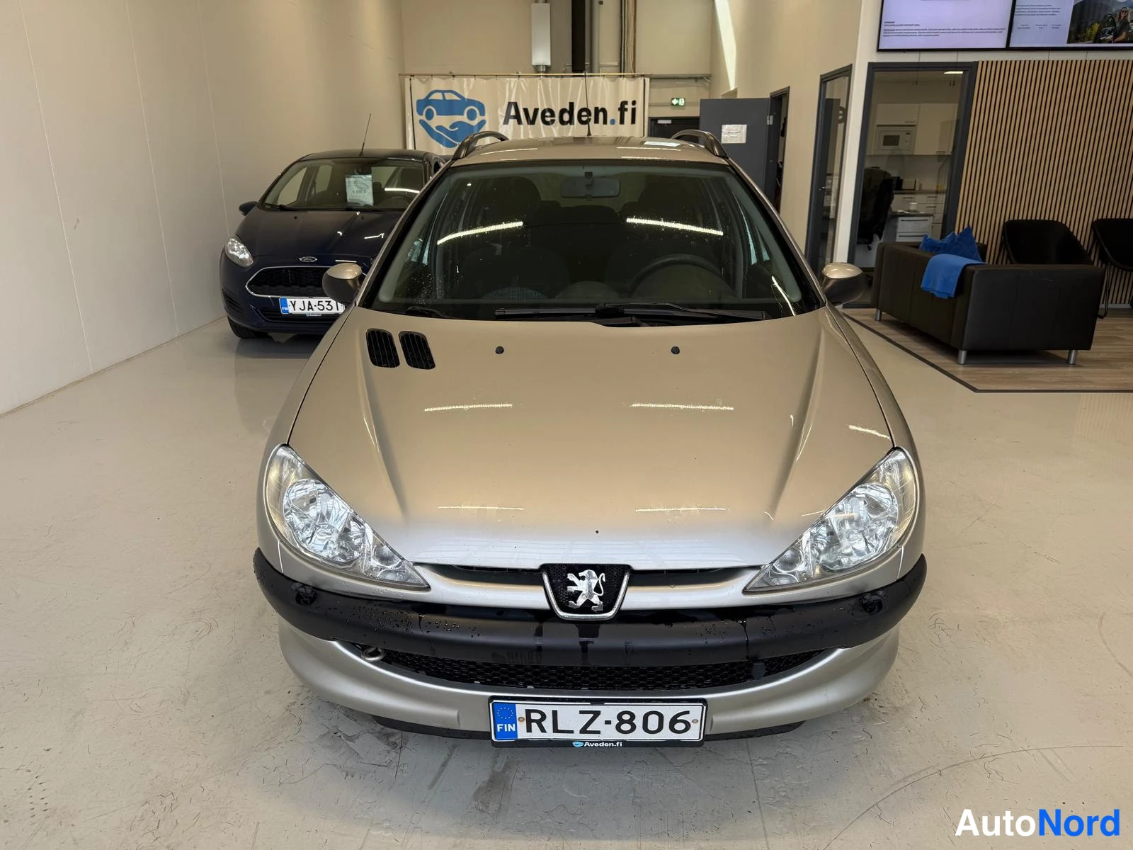 Hopea Peugeot 206 2005, edestä, kuva 2