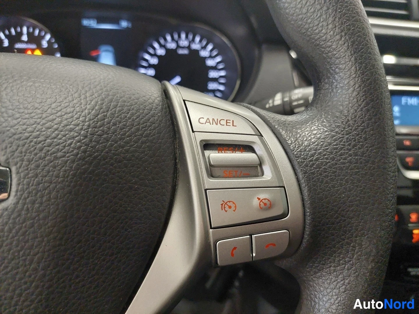 Ruskea Nissan Qashqai 2017, yksityiskohta, kuva 18