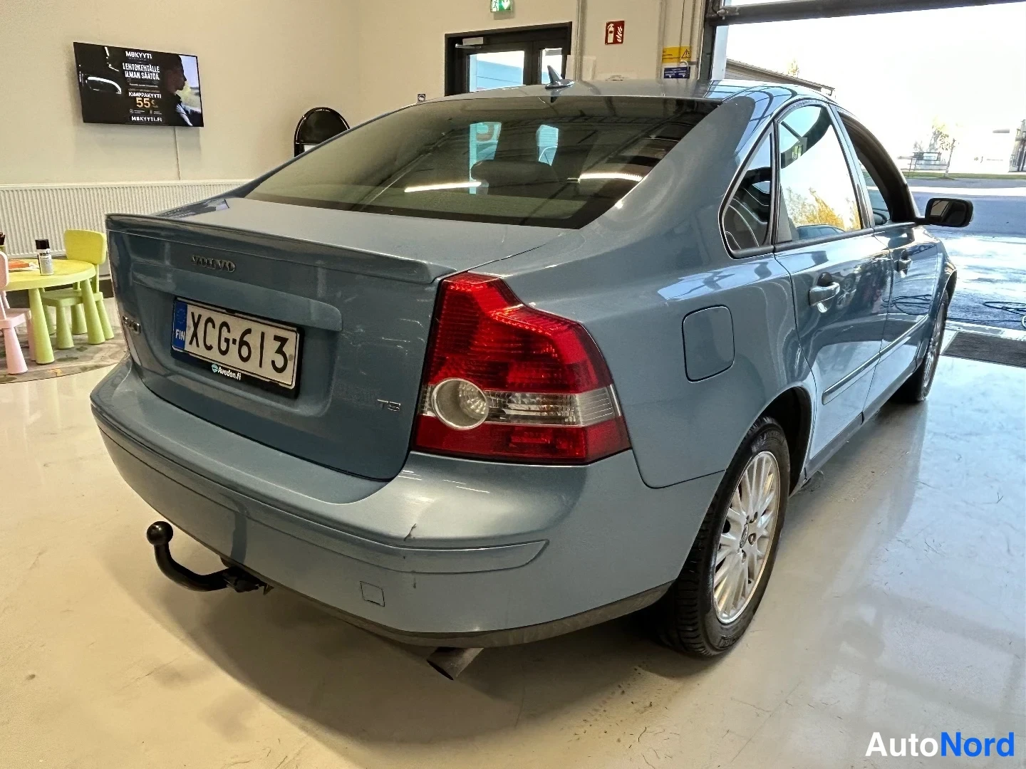 Sininen Volvo S40 2004, takaviisto, kuva 6