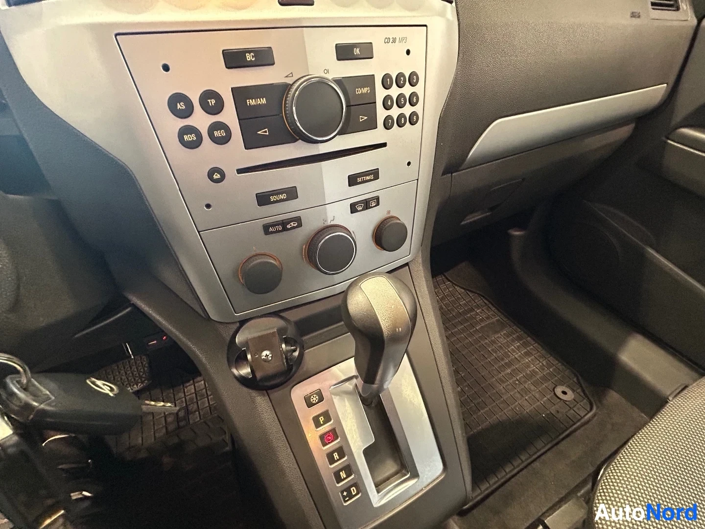 Hopea Opel Zafira 2010, yksityiskohta, kuva 16