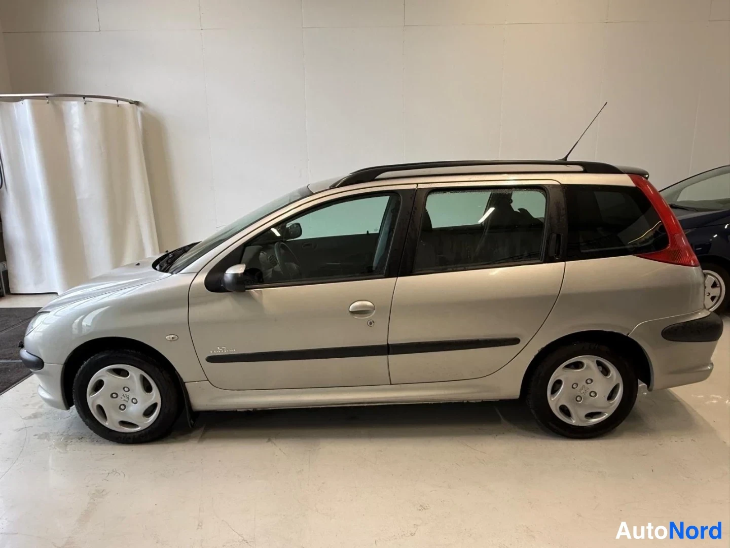Hopea Peugeot 206 2005, takaviisto, kuva 4