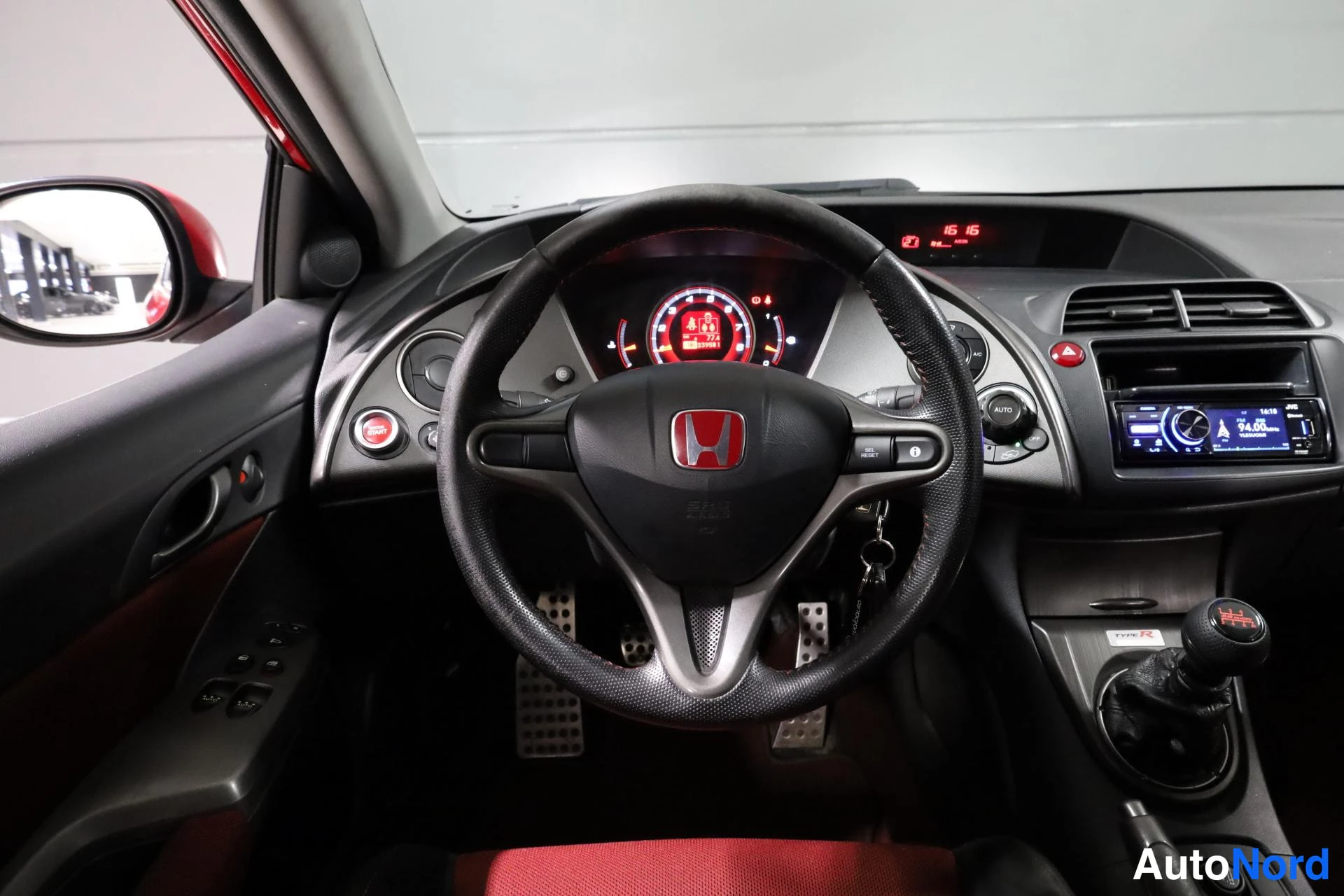 Punainen Honda Civic 2009, ohjaamo, kuva 12