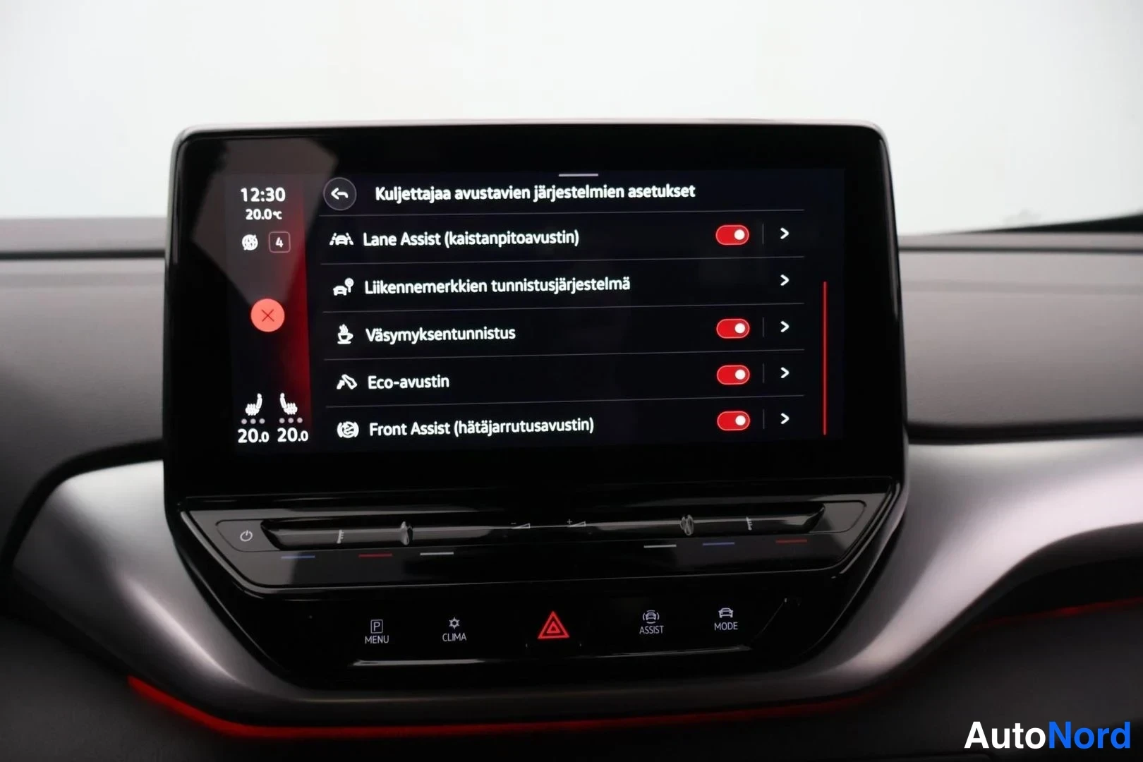 Black Skoda Enyaq iV 2023, detail, photo 33